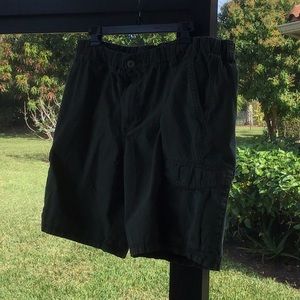 Tommy Bahama mens cargo shorts size xl